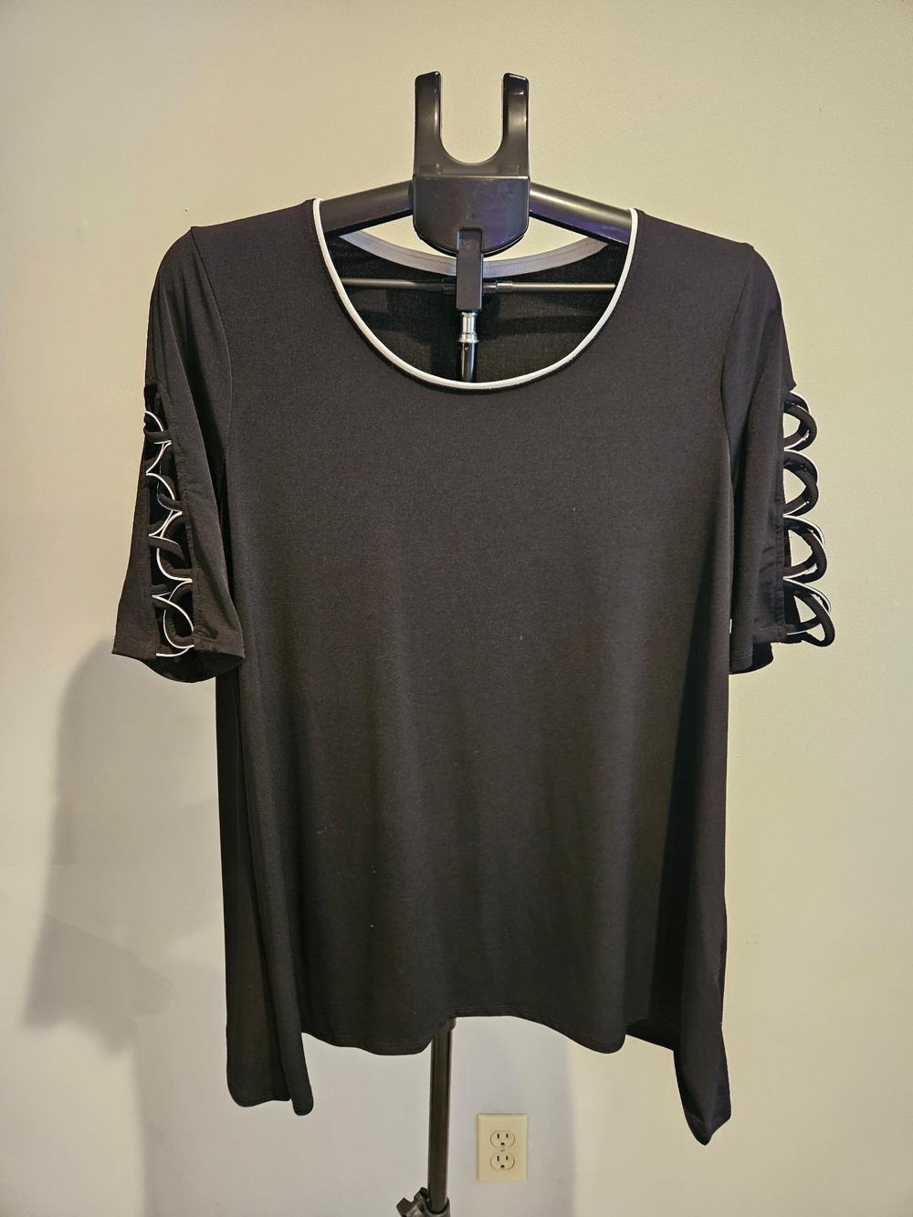 JM Collection Black Short Sleeve Top with Braided Cutout Sleeves
